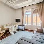 Appartamento Sas Imperial Flat Basilika View Free Parking Upon Reservation