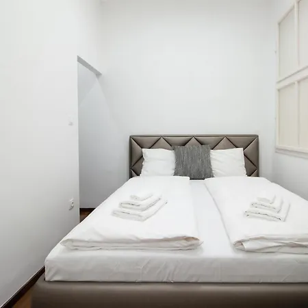 Apartment Sas Imperial Flat Basilika View Free Parking Upon Reservation