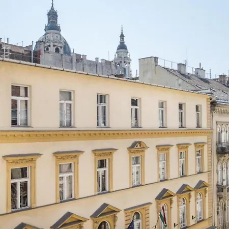 Sas Imperial Flat Basilika View Free Parking Upon Reservation Apartment