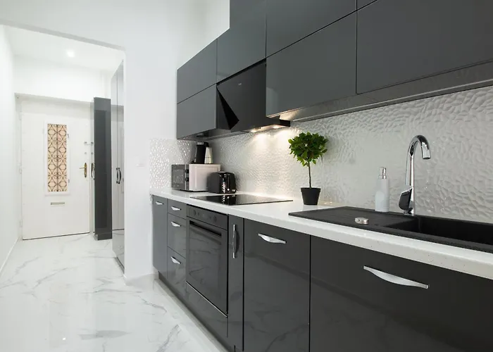 Sas Imperial Flat Basilika View Free Parking Upon Reservation Apartment *