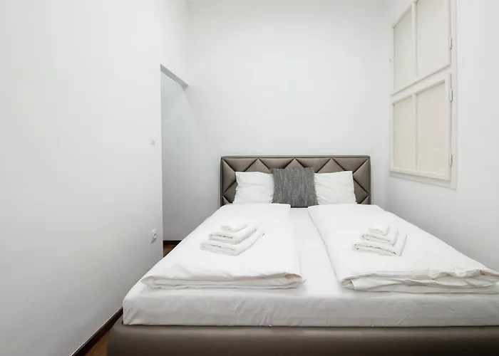 Apartment Sas Imperial Flat Basilika View Free Parking Upon Reservation