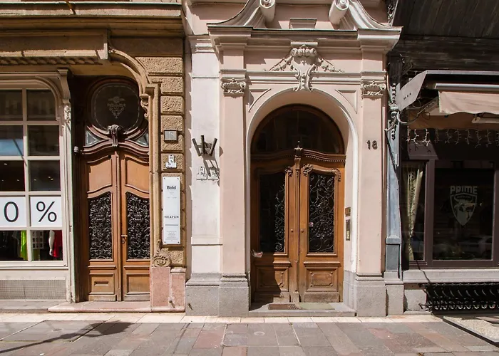 Sas Imperial Flat Basilika View Free Parking Upon Reservation Apartment