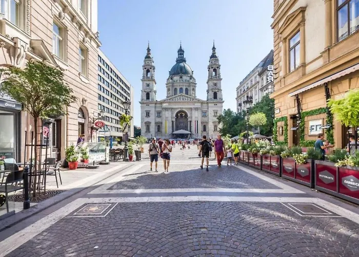 Sas Imperial Flat Basilika View Free Parking Upon Reservation Apartment Budapest