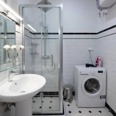 Sas Imperial Flat Basilika View Free Parking Upon Reservation Apartament Budapeszt